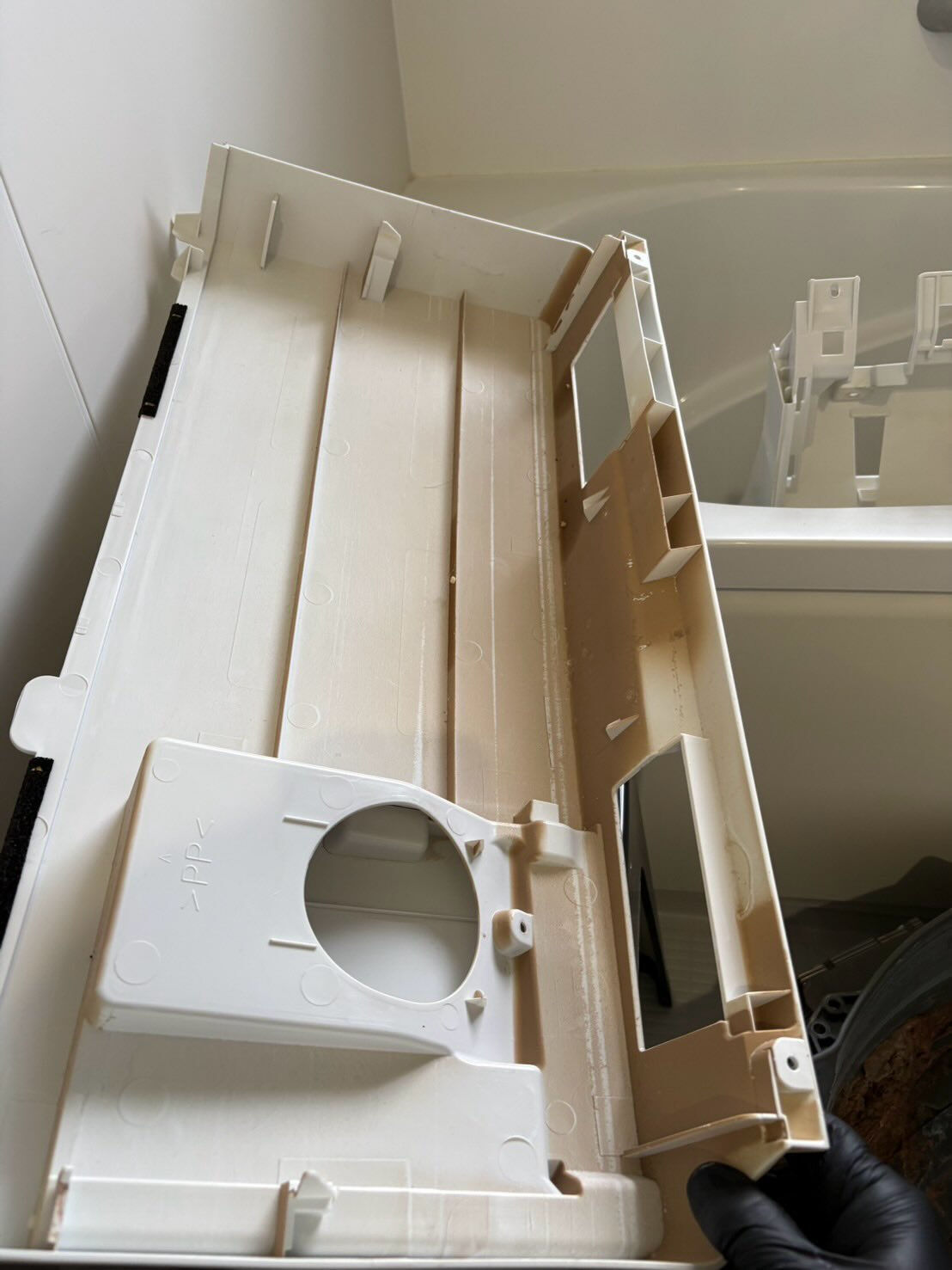 ドラム式洗濯機　洗浄作業